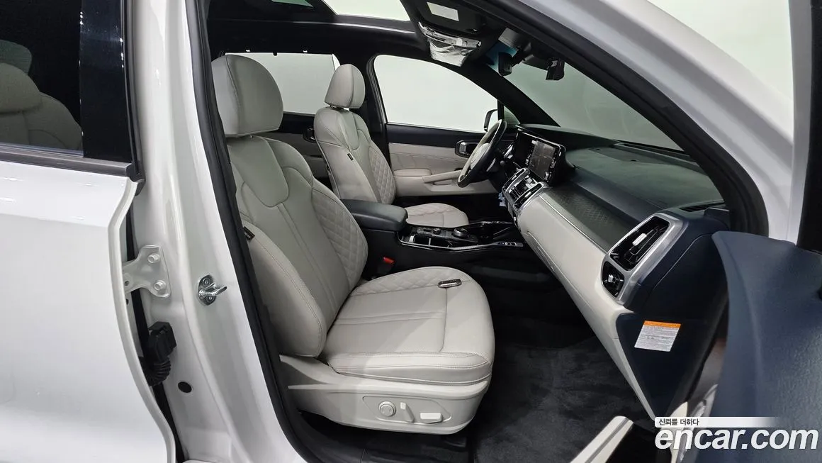 Kia Sorento — фото 10