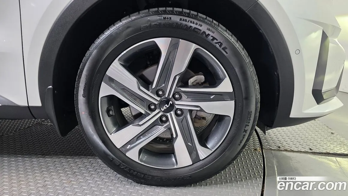 Kia Sorento — фото 5
