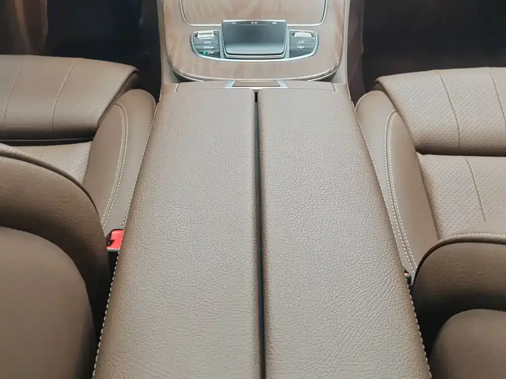 Mercedes-Benz E-Class 2022 из CN, фото 10