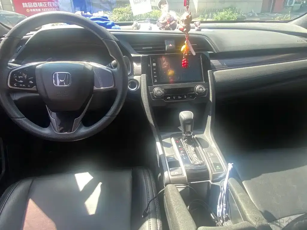 Honda Civic — фото 4