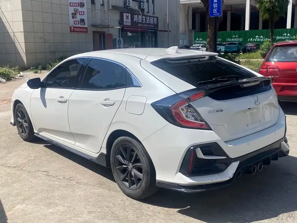 Honda Civic — фото 8