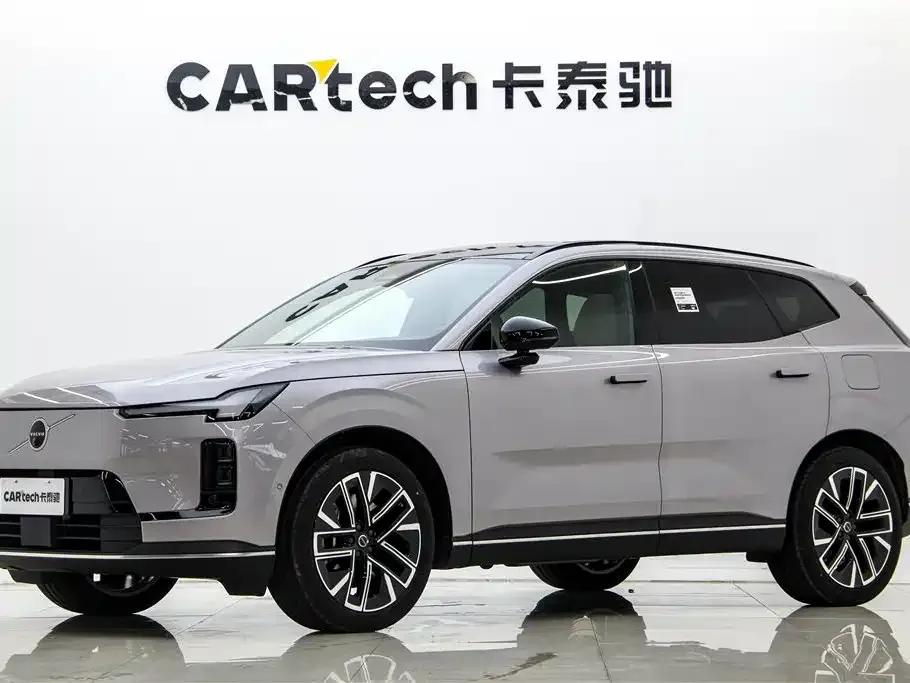 Volvo XC70 Plug-in Hybrid 2025 из CN, фото 7