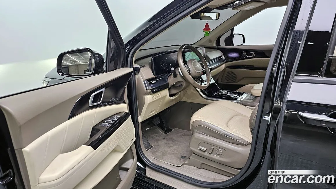 Kia Carnival — фото 10