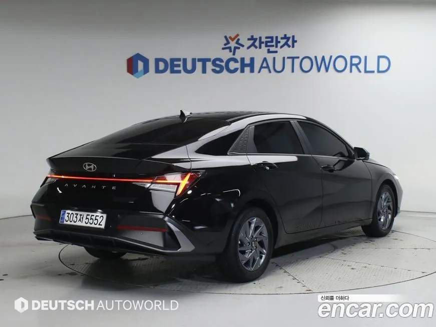 Hyundai AVANTE — фото 2