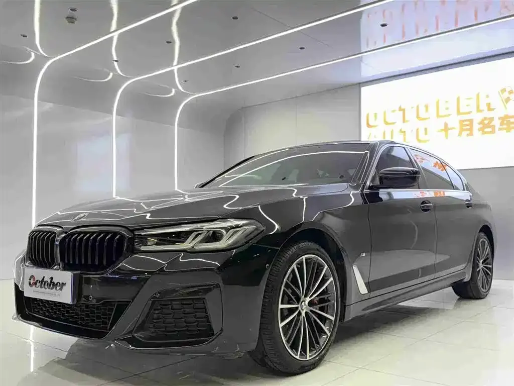 BMW 5 Series — фото 1