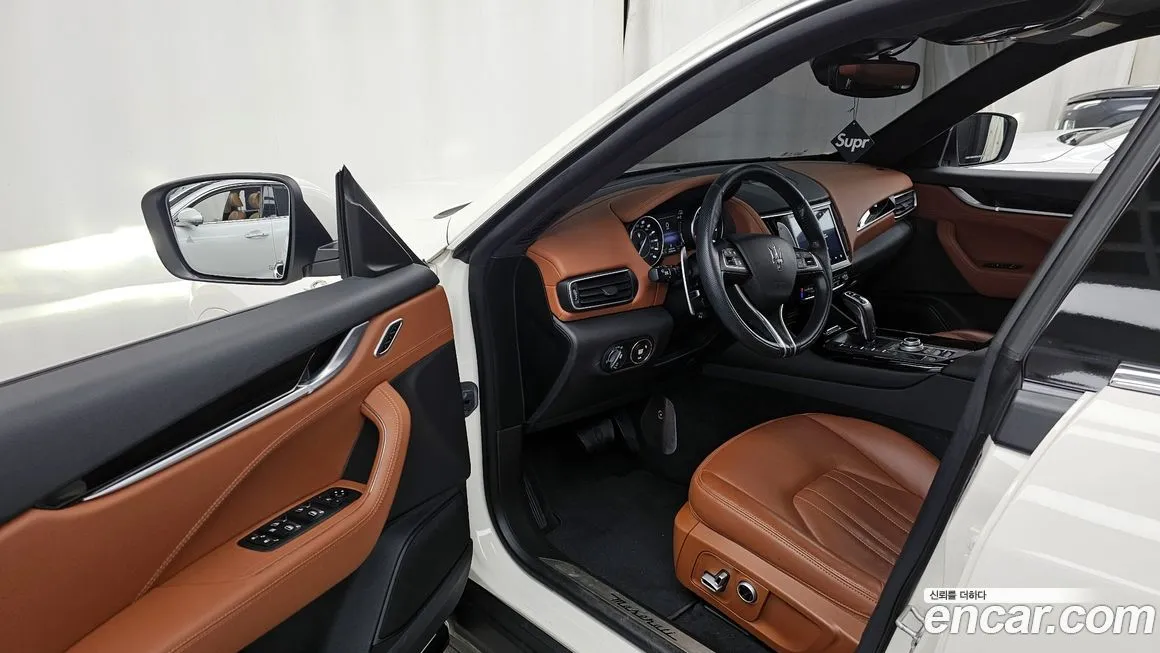 Maserati Levante 2022 из KR, фото 10