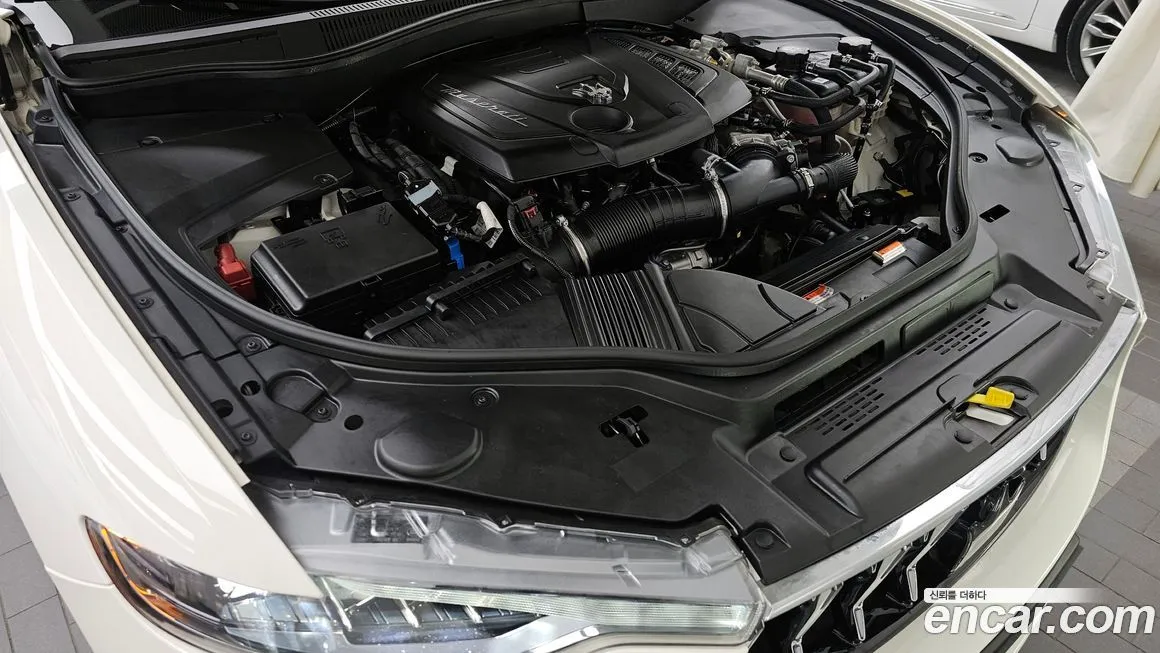 Maserati Levante 2022 из KR, фото 6