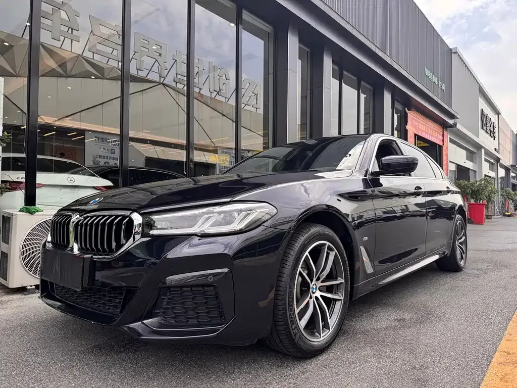 BMW 5 Series — фото 2