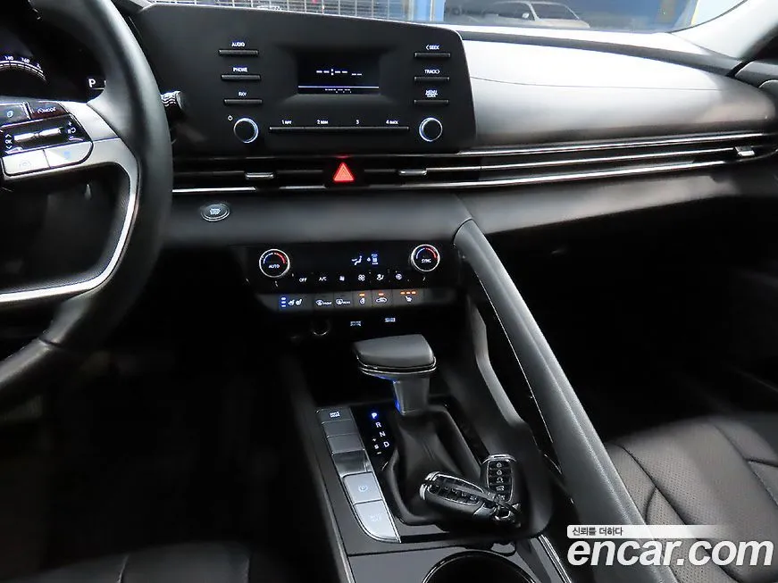 Hyundai AVANTE — фото 10