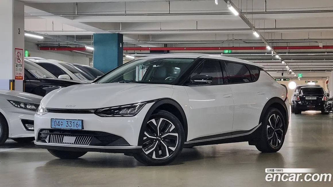 Kia EV6 — фото 1