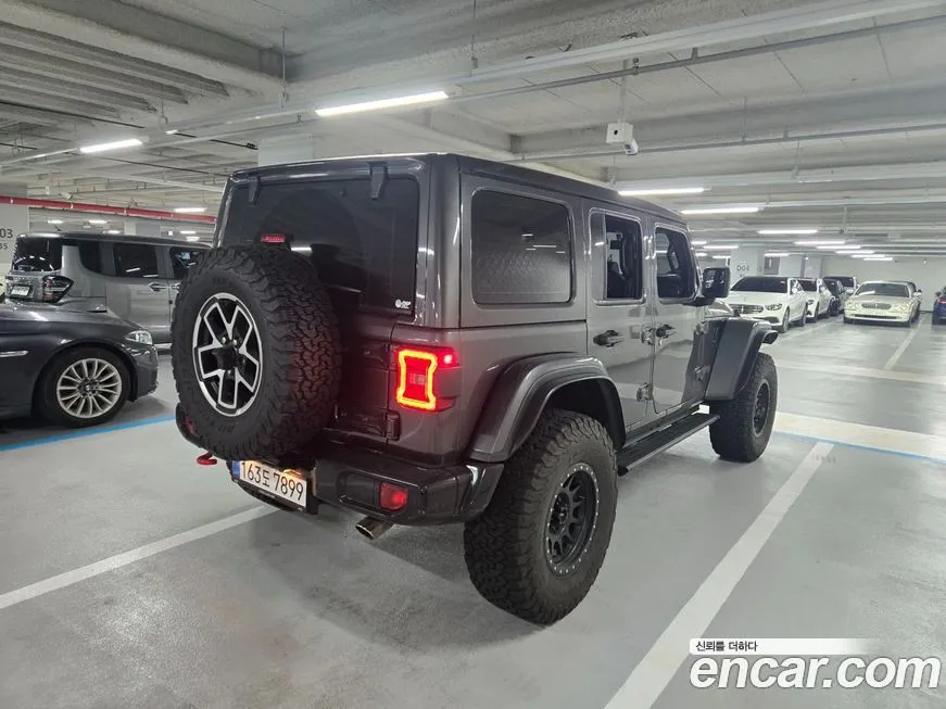 Jeep Wrangler — фото 2