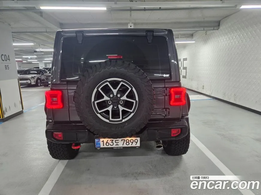 Jeep Wrangler — фото 4