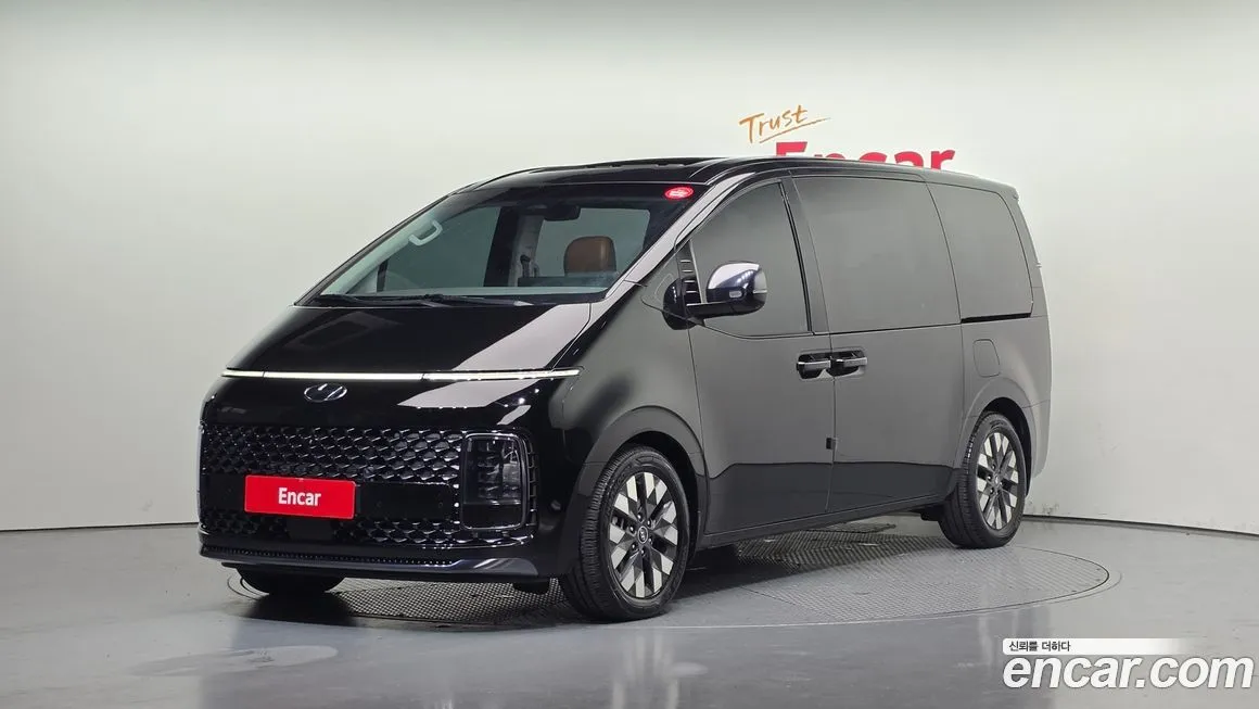 Hyundai Staria