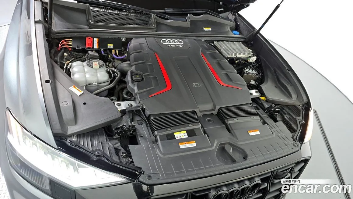 Audi SQ8 2021 из KR, фото 6