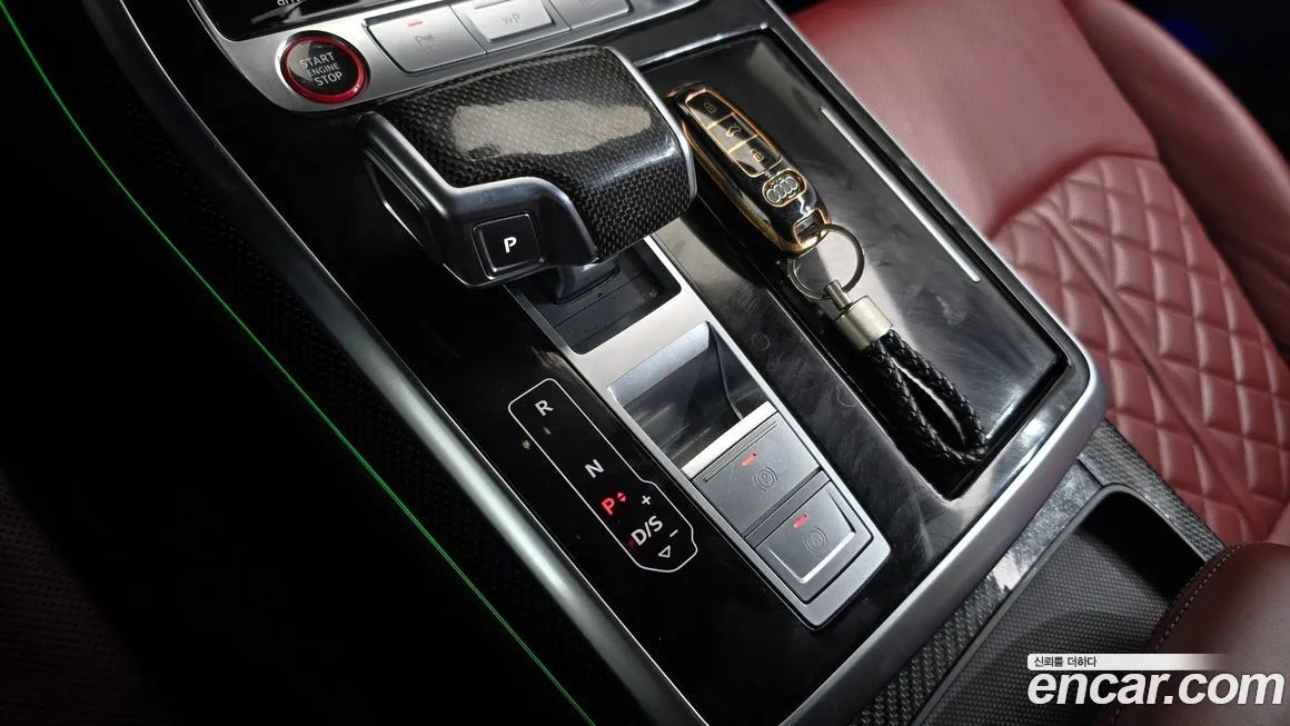 Audi SQ8 2021 из KR, фото 9