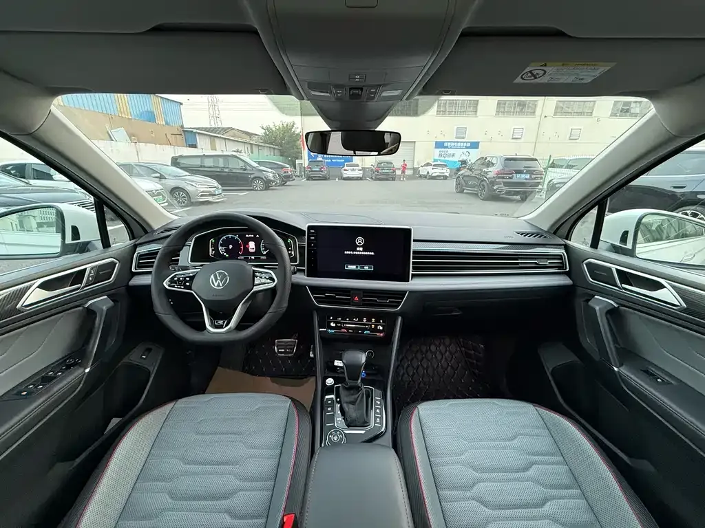 Volkswagen Tiguan L 2022 из CN, фото 4