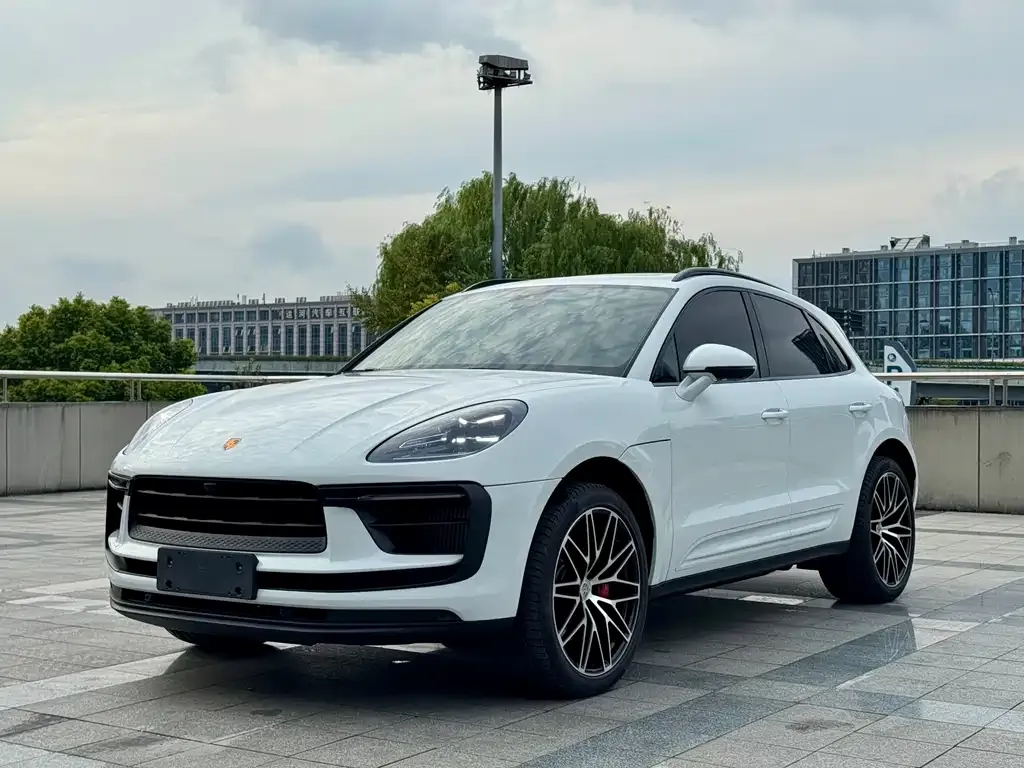 Porsche Macan — фото 1