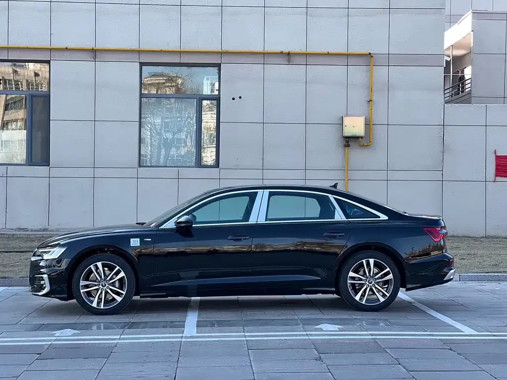 Audi A6L 2025 из CN, фото 5