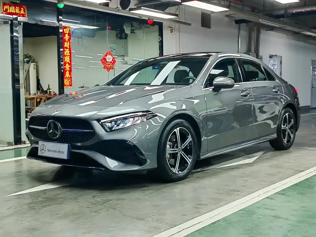 Mercedes-Benz A-Class 2023 из CN, фото 1