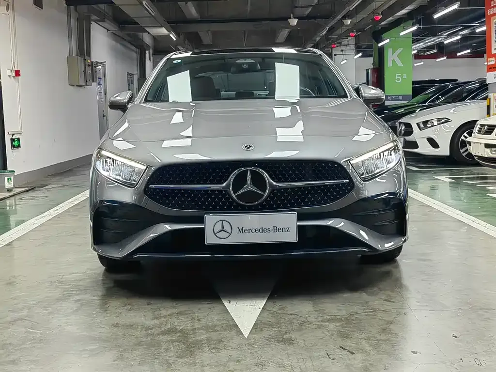 Mercedes-Benz A-Class 2023 из CN, фото 2