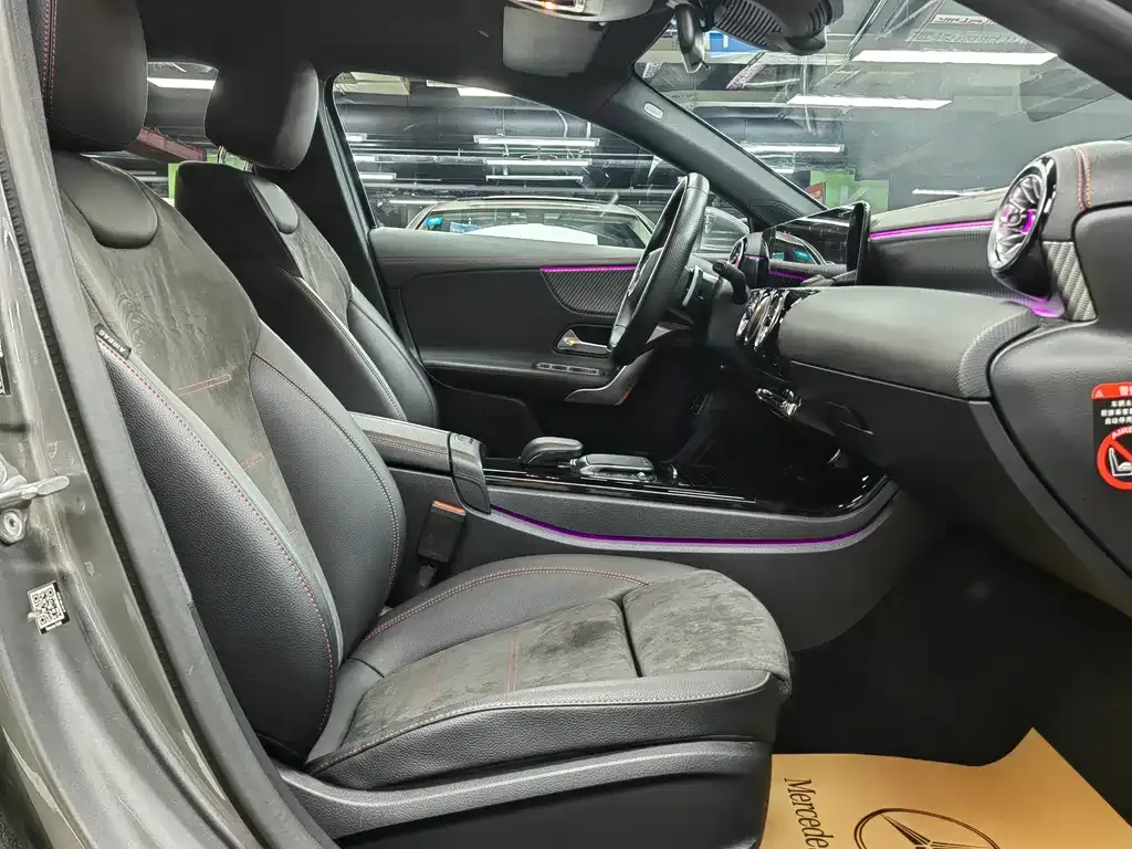 Mercedes-Benz A-Class 2023 из CN, фото 7