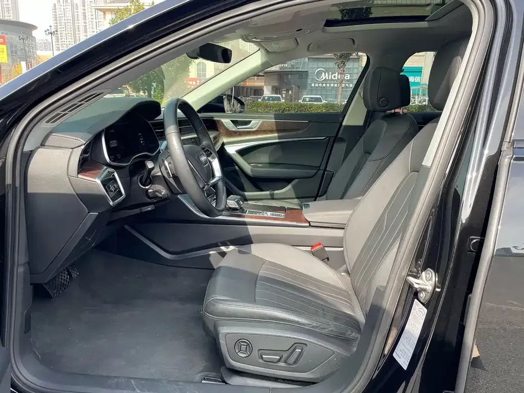 Audi A6 (Import) 2021 из CN, фото 4