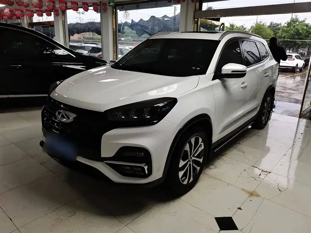 Chery Tiggo 8 — фото 1