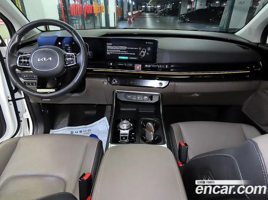 Kia Carnival — фото 10