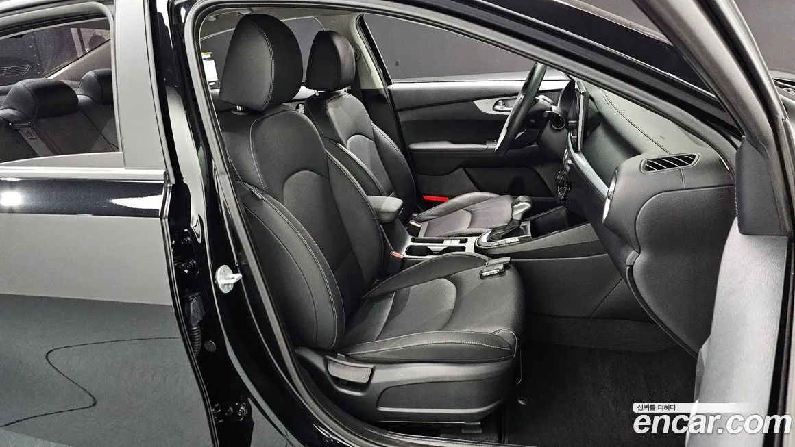 Kia K3 2022 из KR, фото 10
