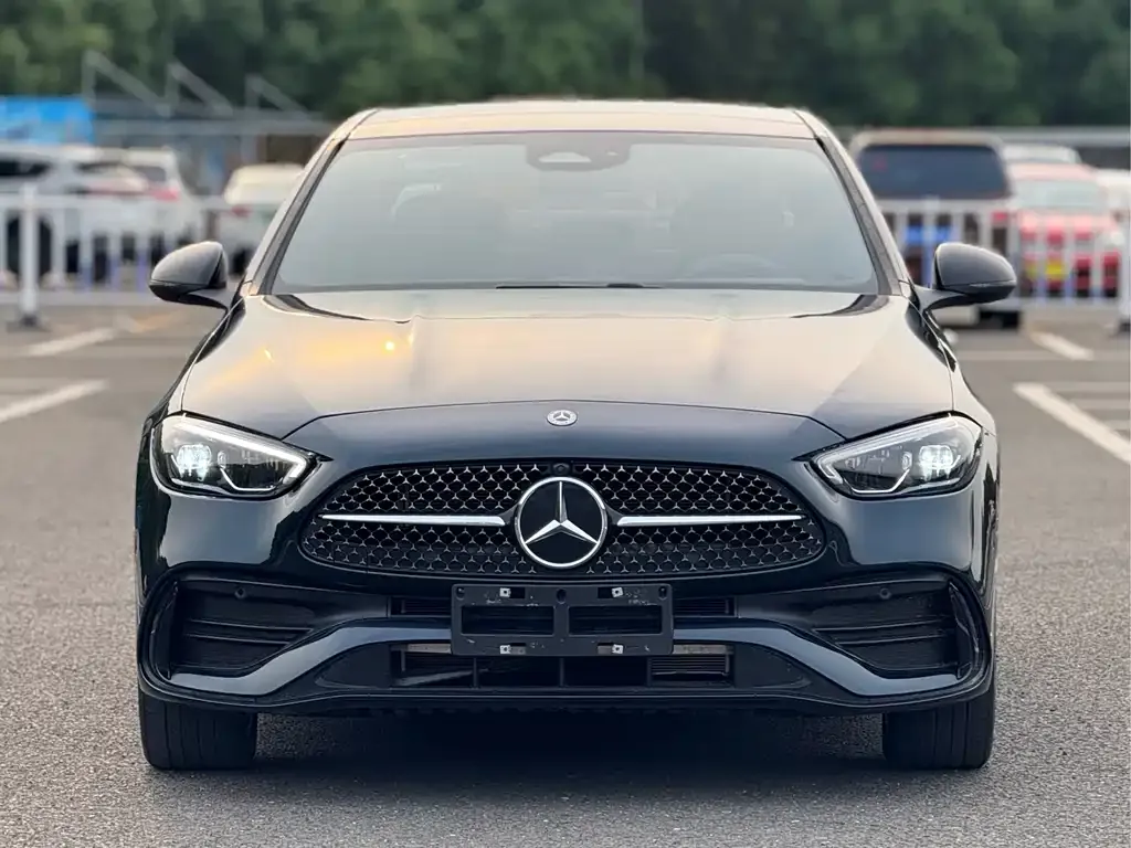 Mercedes-Benz C-Class — фото 1