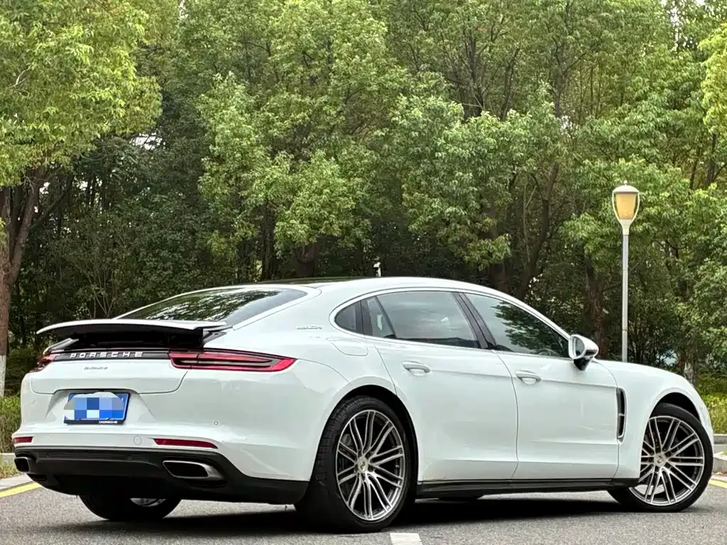 Porsche Panamera — фото 5