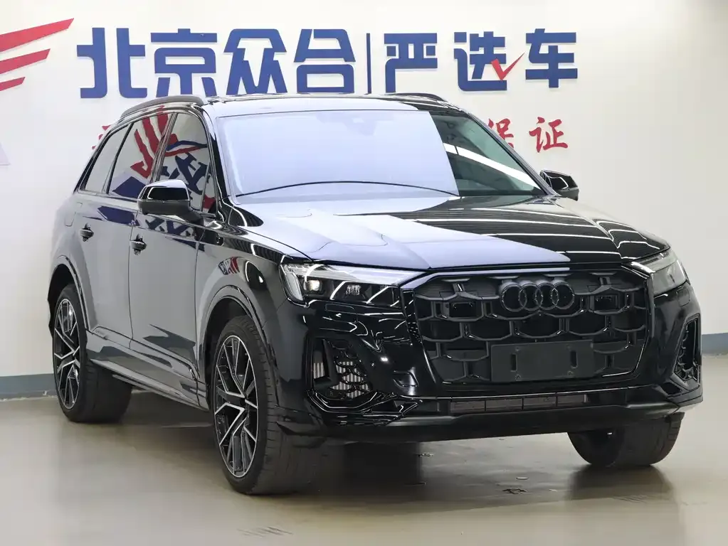 Audi Q7 2025 из CN, фото 2