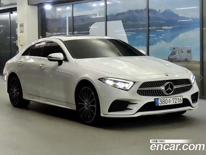 Mercedes-Benz CLS-Class — фото 1