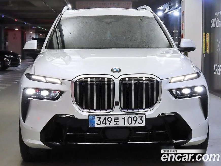 BMW X7 — фото 2
