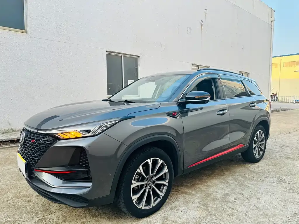 Changan CS75PLUS — фото 1