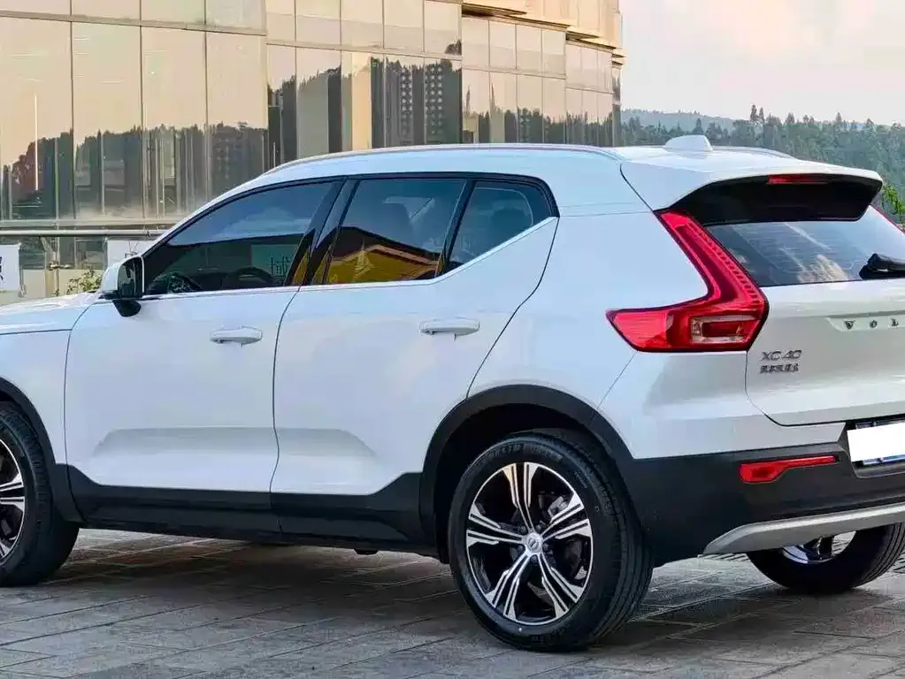 Volvo XC40 2022 из CN, фото 4