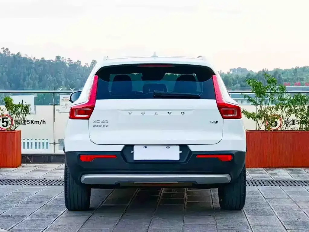 Volvo XC40 2022 из CN, фото 5