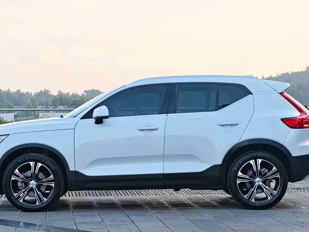 Volvo XC40 2022 из CN, фото 6