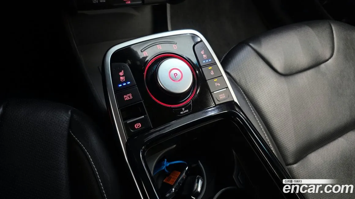 Kia Niro — фото 9