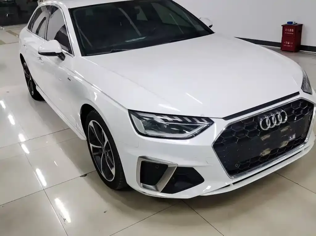 Audi A4L 2021 из CN, фото 4