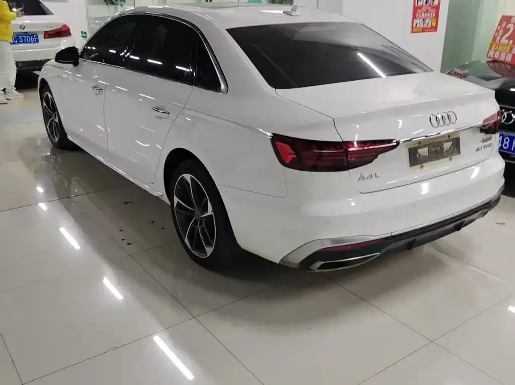 Audi A4L 2021 из CN, фото 6