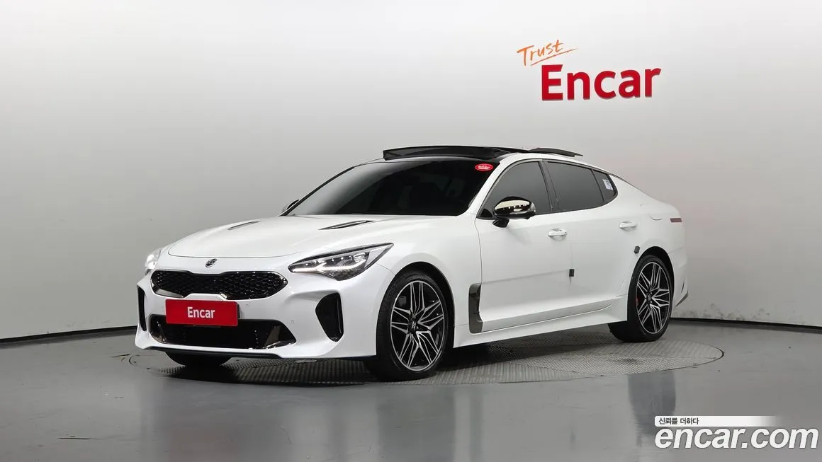 Kia Stinger 2021 из KR, фото 1