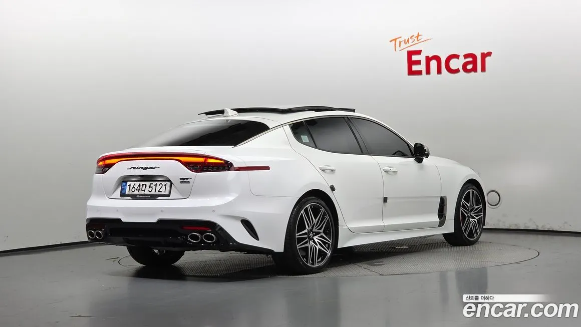Kia Stinger 2021 из KR, фото 2