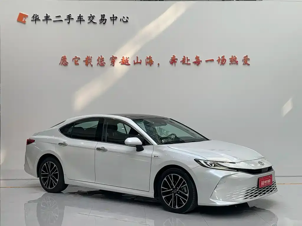 Toyota Camry 2025 из CN, фото 3