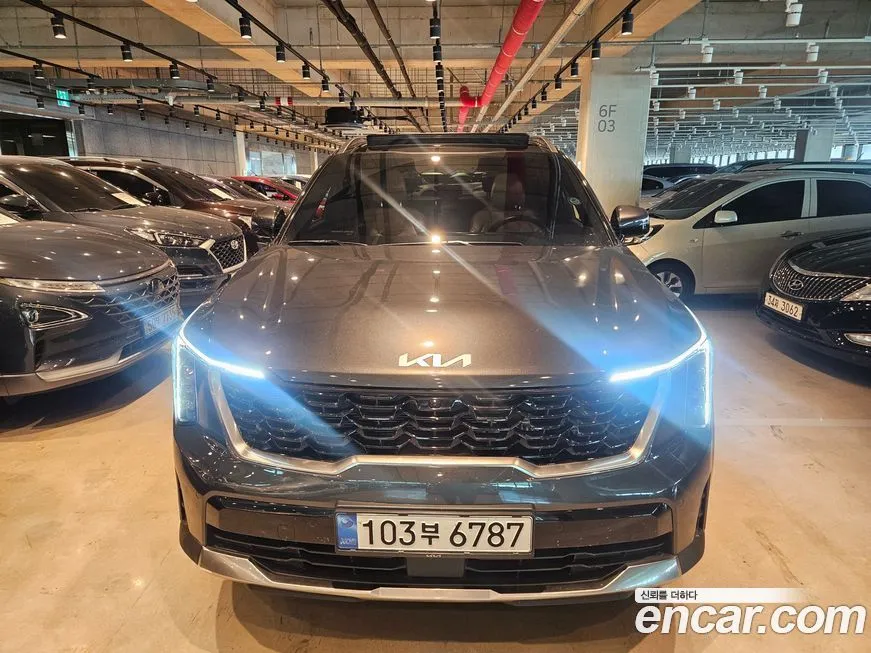 Kia Sorento — фото 1
