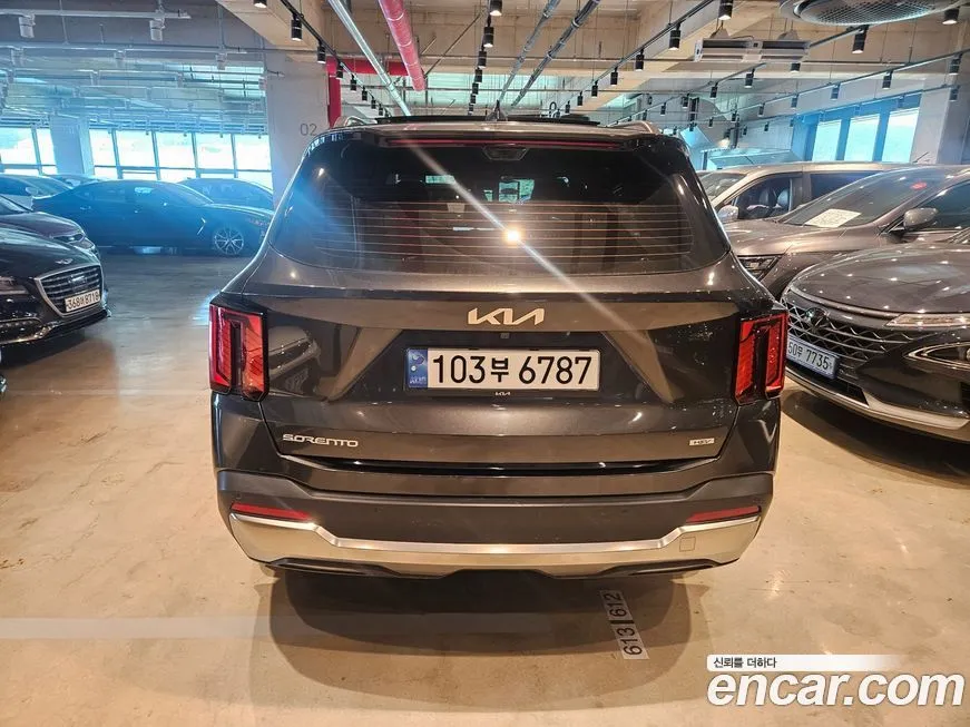 Kia Sorento — фото 3