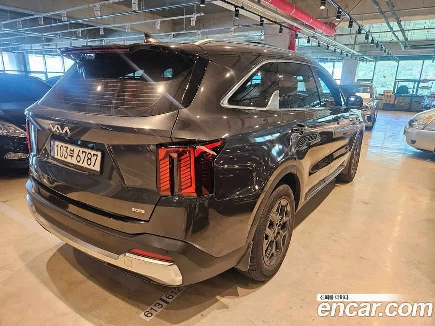 Kia Sorento — фото 4