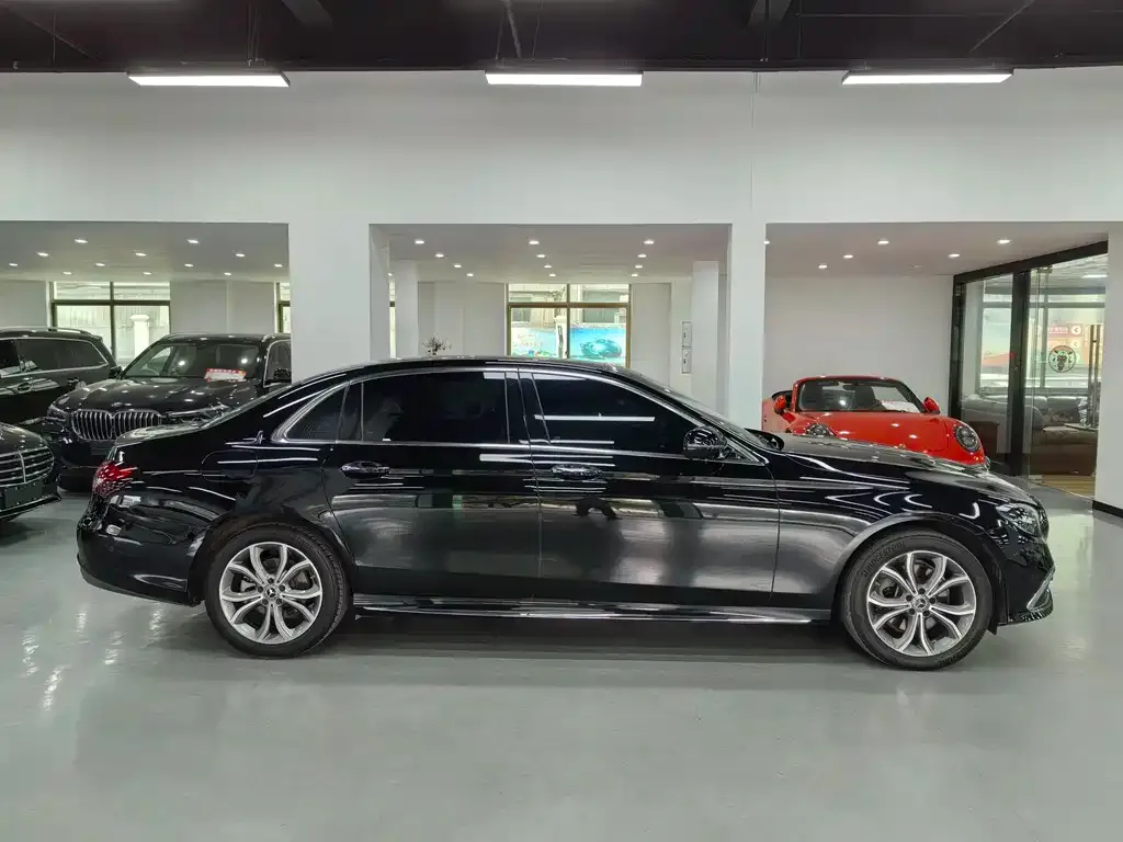 Mercedes-Benz E-Class 2022 из CN, фото 4