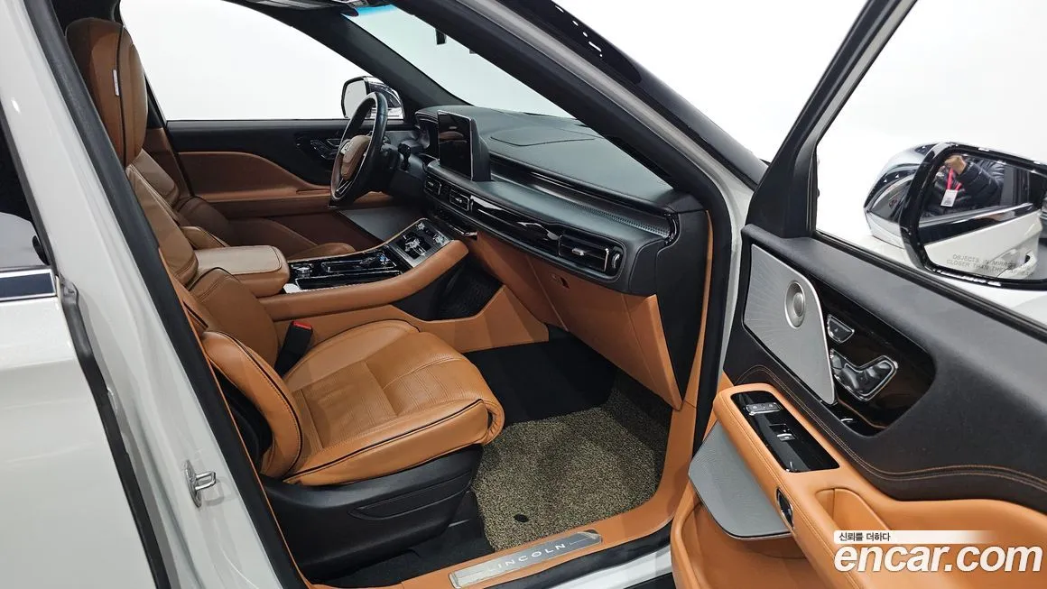 Lincoln Aviator — фото 10