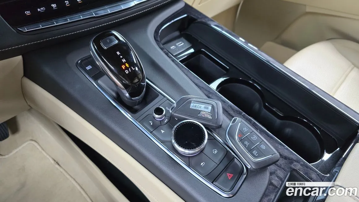 Cadillac Escalade 2021 из KR, фото 9